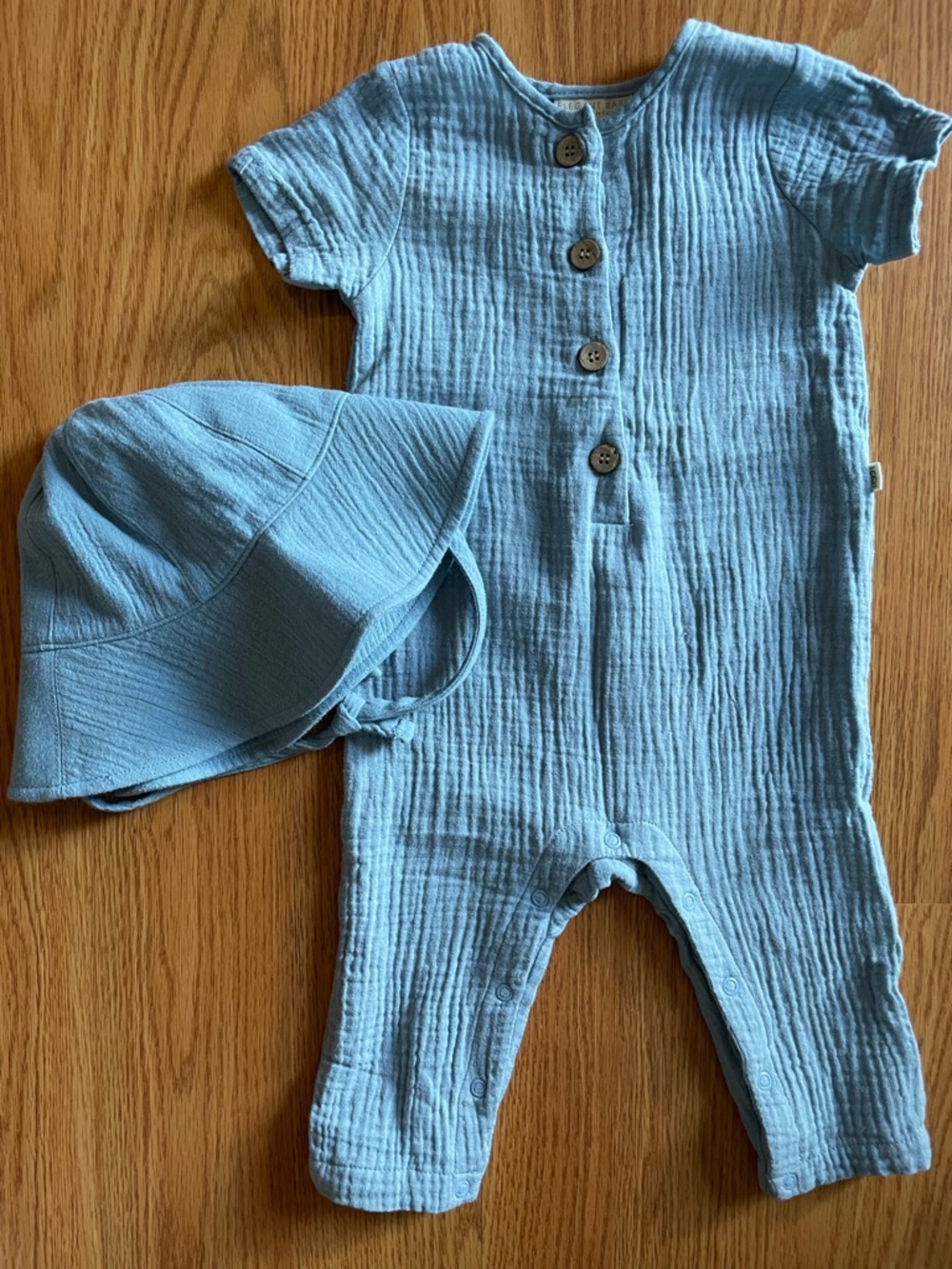 Elegant Baby Organic Blue Muslin Baby One-Piece Romper with Matching Hat